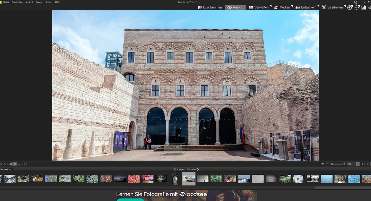 Tính năng của phần mềm ACDSee Free có thể dùng in ảnh, xem ảnh hay chia sẻ ảnh